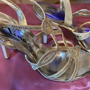 Silver w/ stone sparkle ankle strap heels worn once on carpet like Brand New